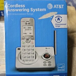 AT&T Cordless Phone And Answering System